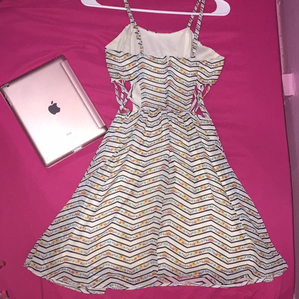 DRESS💐🌸🌼🌻🌹🌷🌺 - Picture 2 of 6